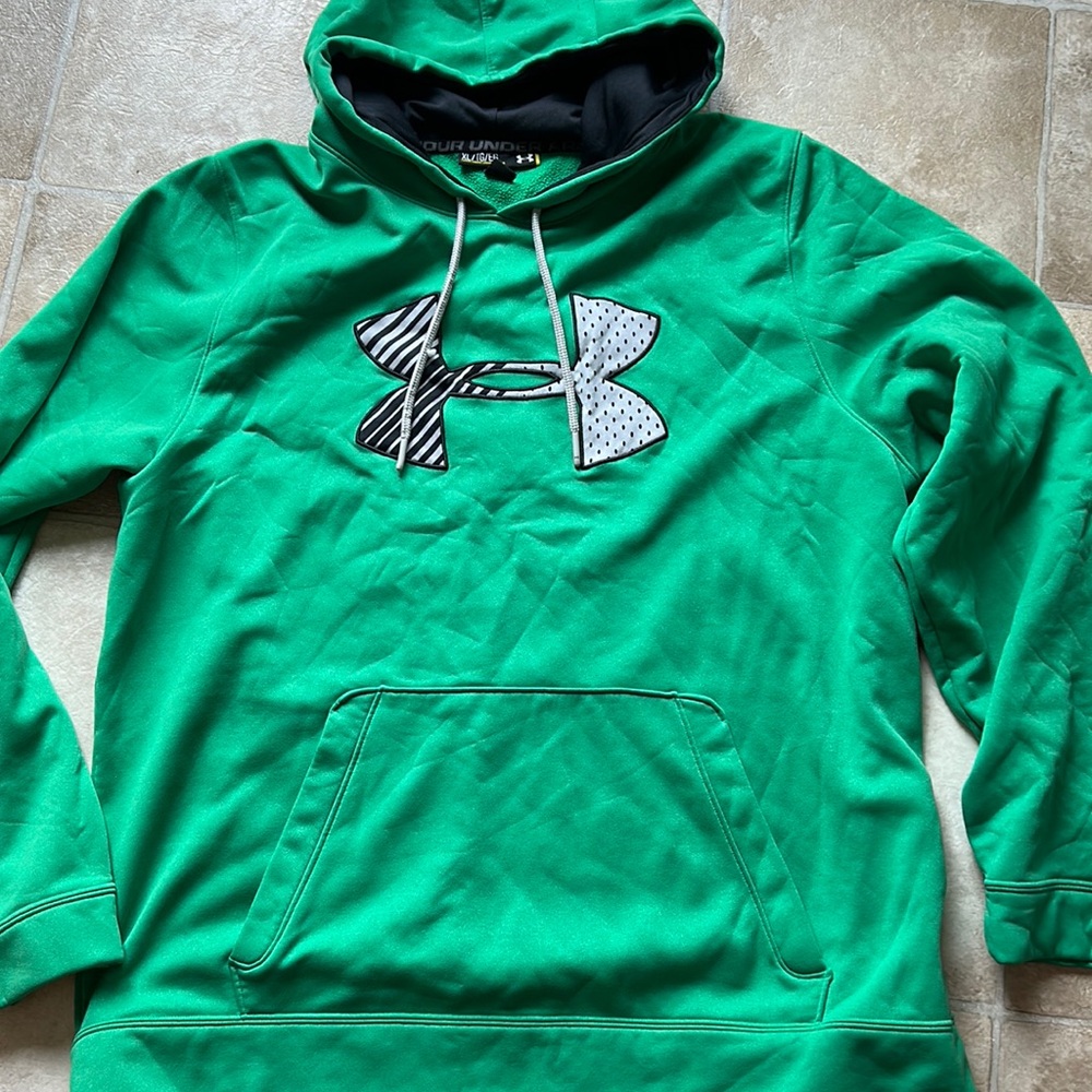 Men’s XL Storm hoodie